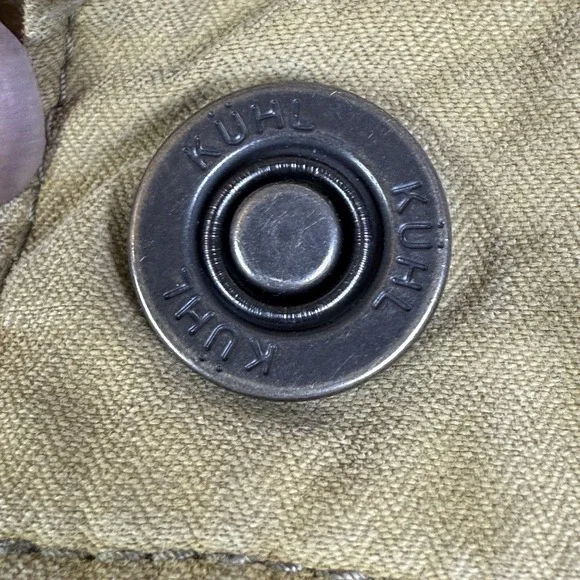 KUHL Cargo Shorts Patina Dye Adjustable Waist 40 x‎ 12" Men's XL/2XL Khaki Gold - Picture 6 of 10